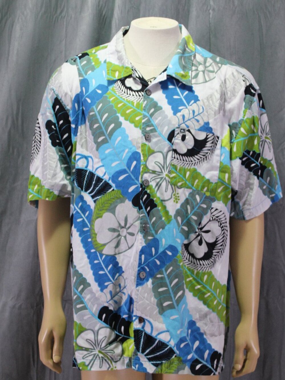 Hawaiian Shirt - Quicksliver Floral Pattern - Men's Extra-Large